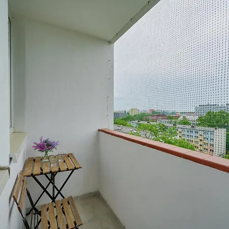 Green City View Wroclavia Swobodna By Renters Appartamento